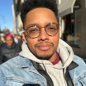 Meet your Posher, Algis